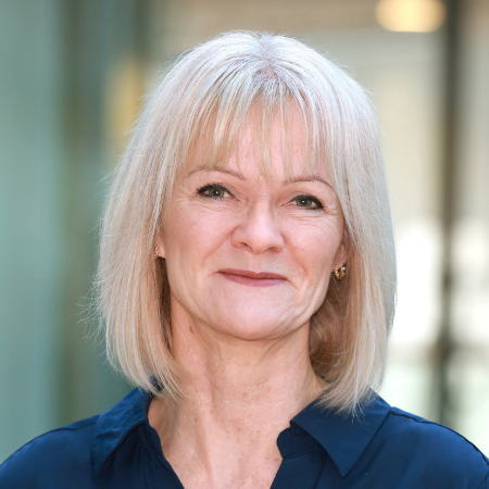 Anja Dudzinski, Trovarit AG