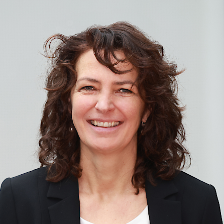 Britta Almstedt, Marketing, Trovarit AG