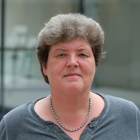 Claudia Benesch, Trovarit AG