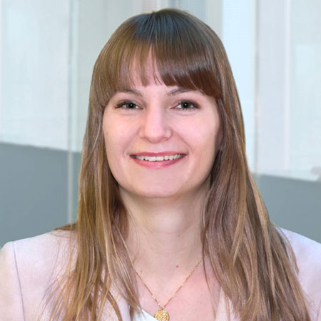 Nathalie Weng, Consultant, Trovarit AG